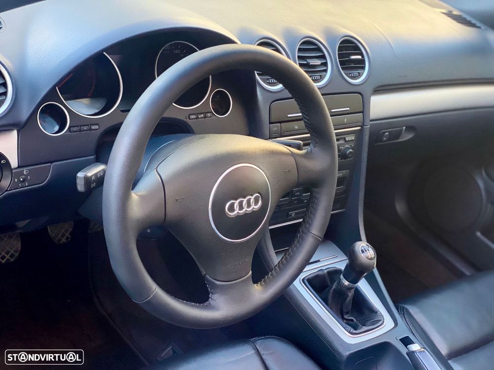 Audi A4 Cabrio 2.5 TDI S-line - 17