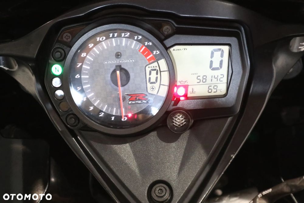 Suzuki GSX-R - 12