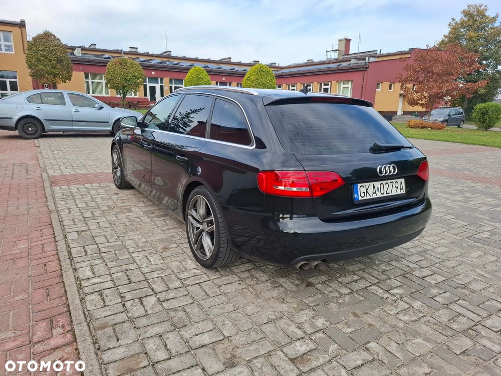 Audi A4 Avant - 10