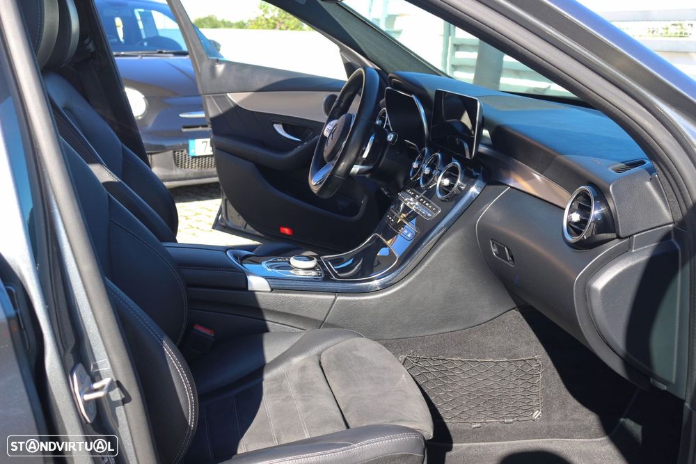 Mercedes-Benz C 300 de AMG Line - 33