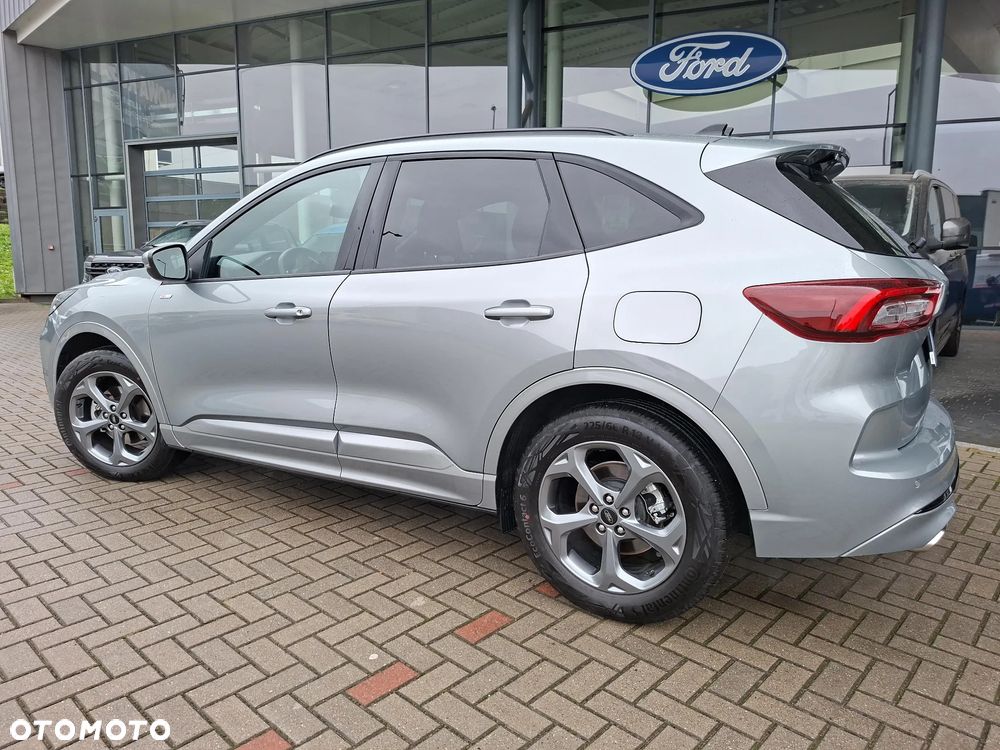 Ford Kuga 1.5 EcoBoost FWD ST-Line - 11