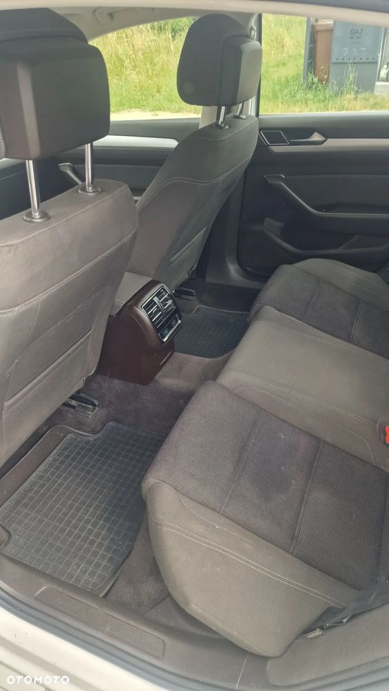 Volkswagen Passat 2.0 TDI BMT Comfortline - 8