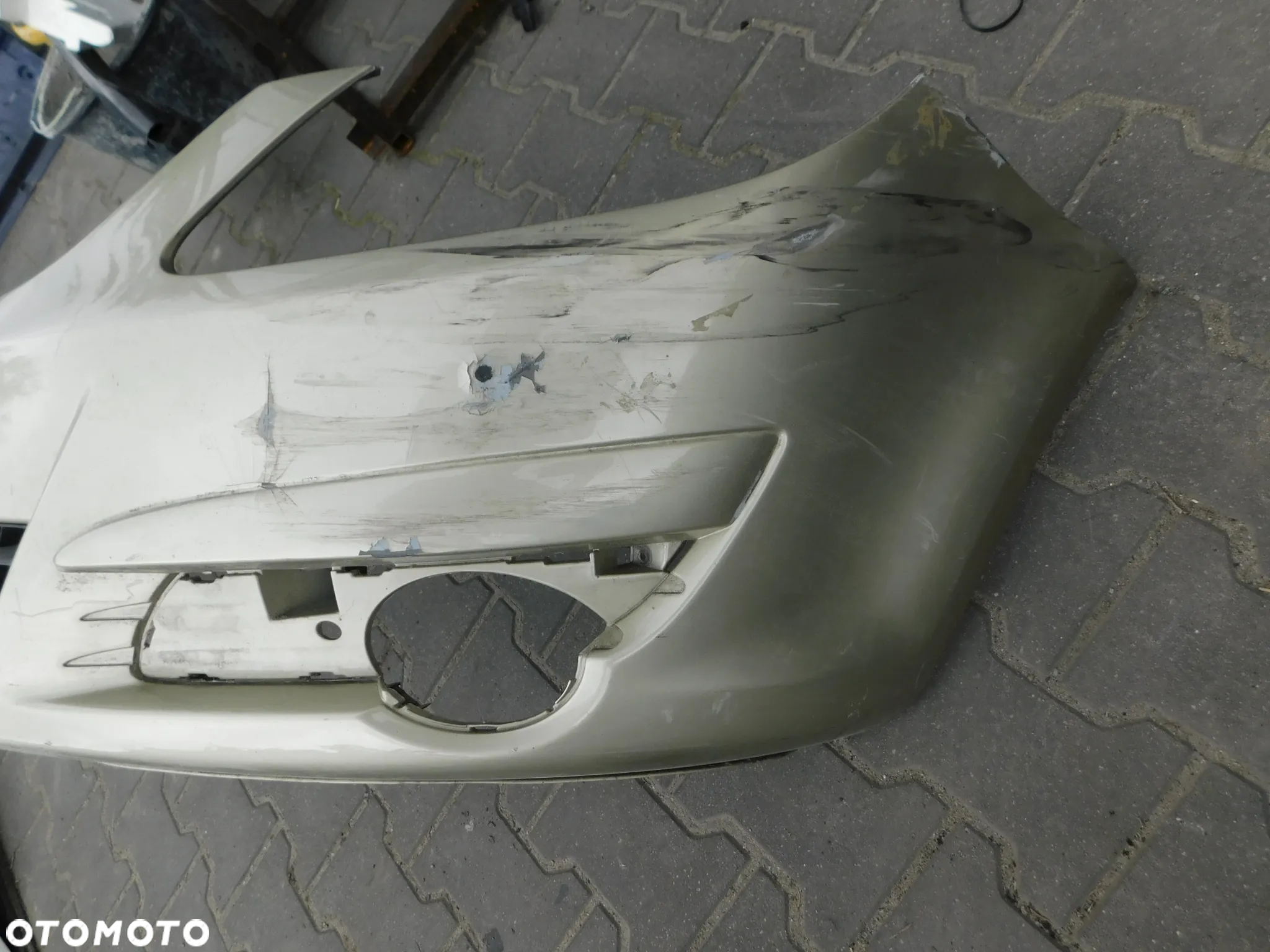 zderzak przód przedni OPEL CORSA D - 6