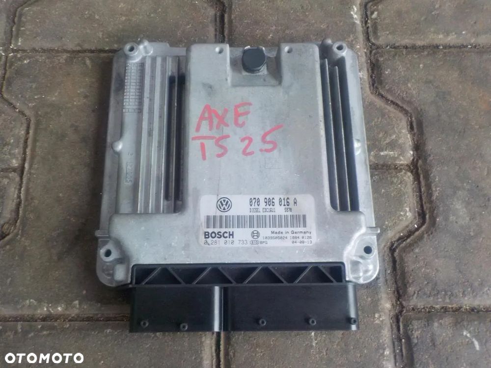 VW T5 2.5 TDI KOMPUTER STEROWNIK 070906016A - 1