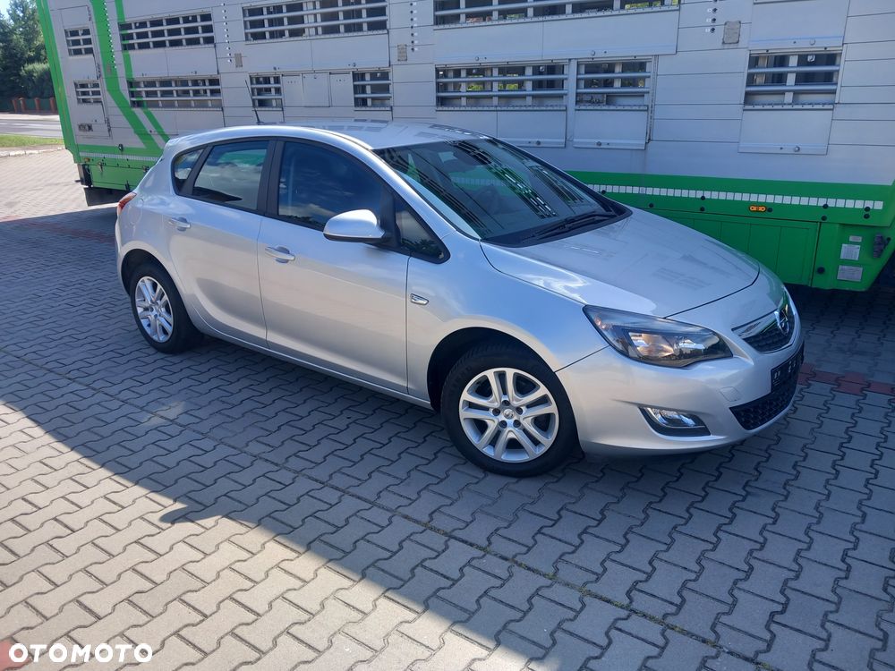 Opel Astra 1.4 T Sport - 27