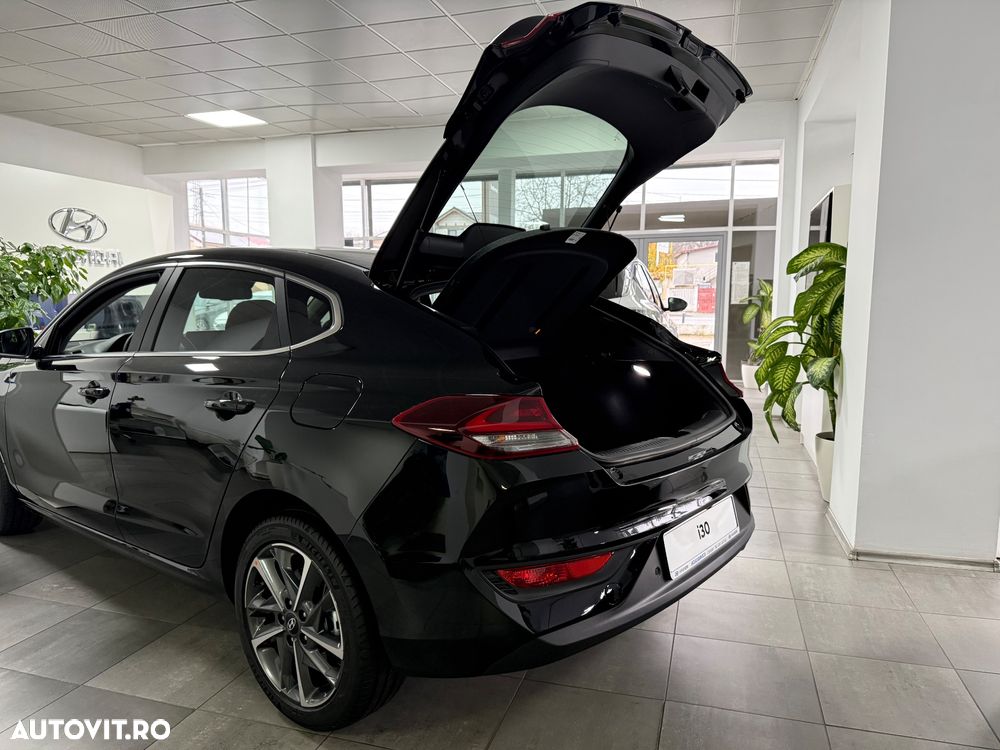 Hyundai i30 Fastback 1.5 T-GDI 140CP 7DCT MHEV Exclusive - 17