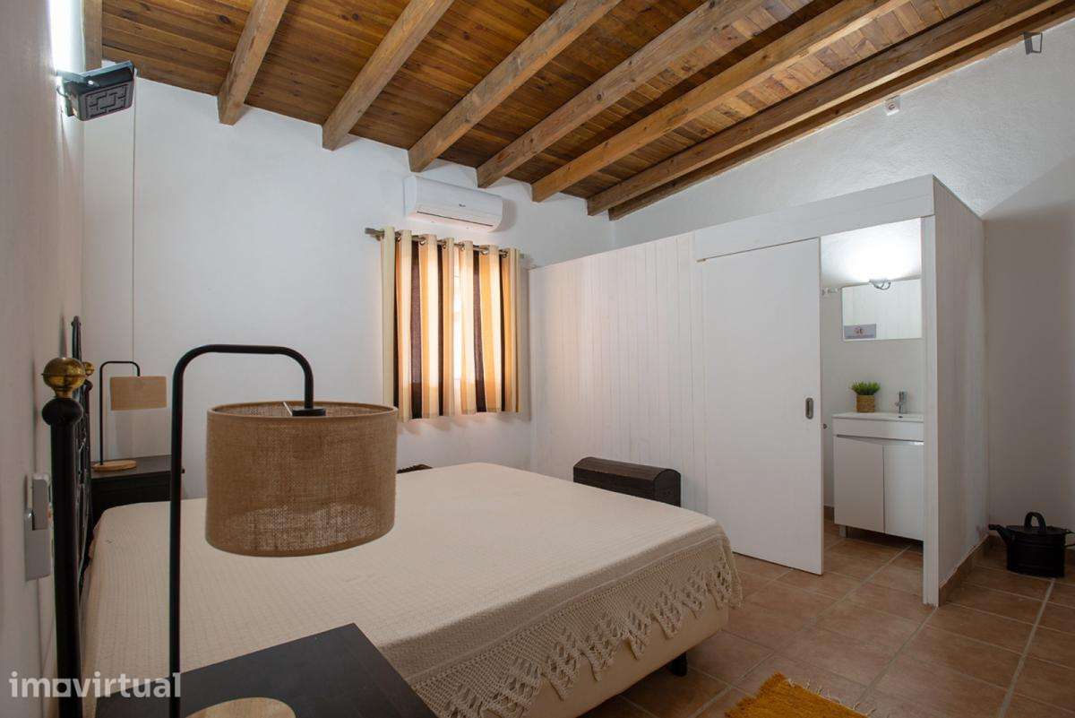 Casa com 5 quartos - localizado em Beja - Grande imagem: 3/28