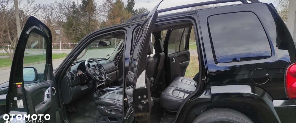 Jeep Cherokee - 20