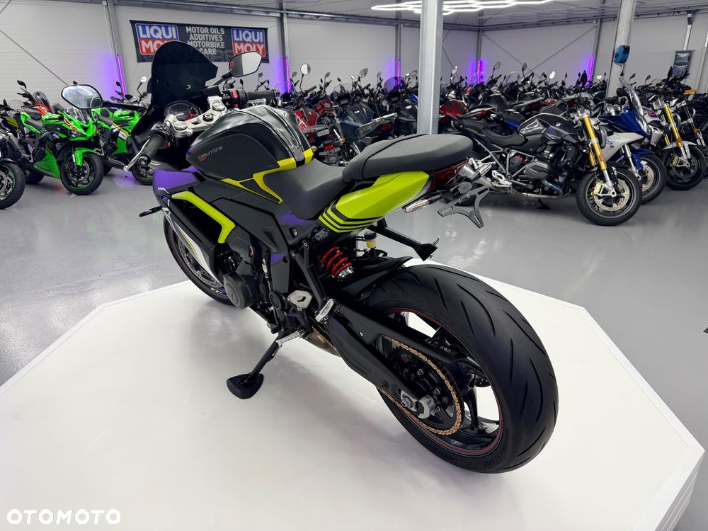 Triumph Daytona - 36