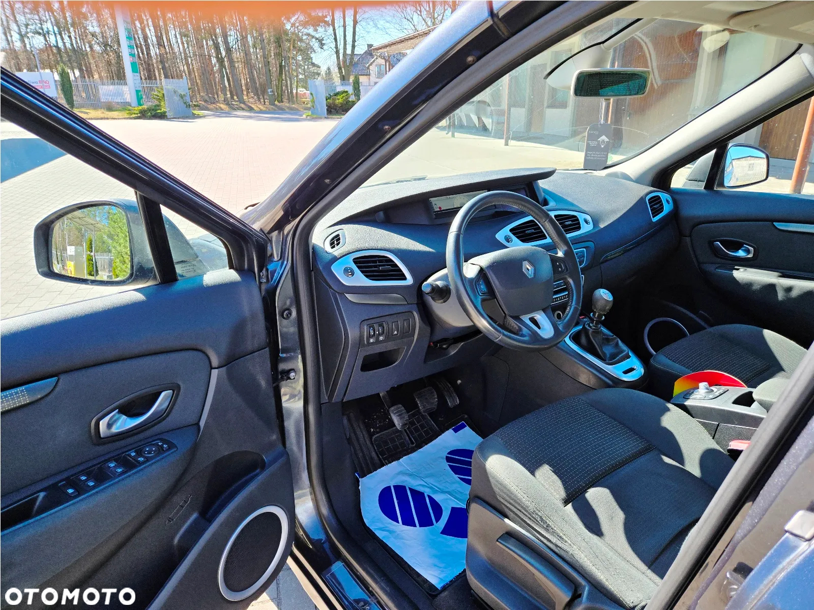 Renault Scenic 1.9 dCi Tech Run Euro5 - 12