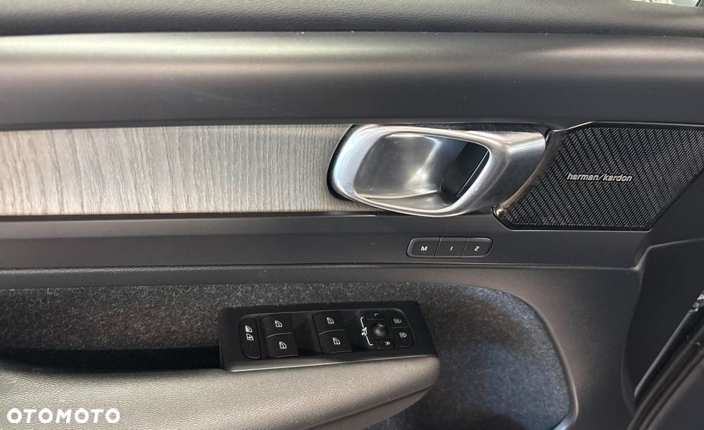 Volvo XC 40 - 21