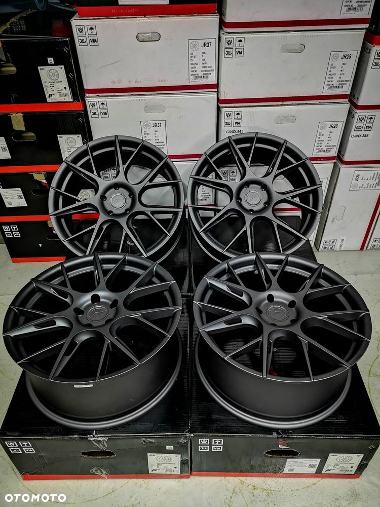 Lekkie Japan Racing JR42 19x8,5 ET45 5x112 Leon FR Cupra Audi A3 Golf - 4