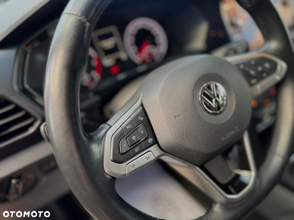 Volkswagen T-Cross - 21