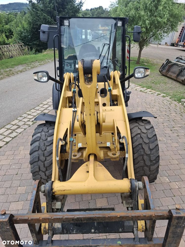 Caterpillar 906M - 5