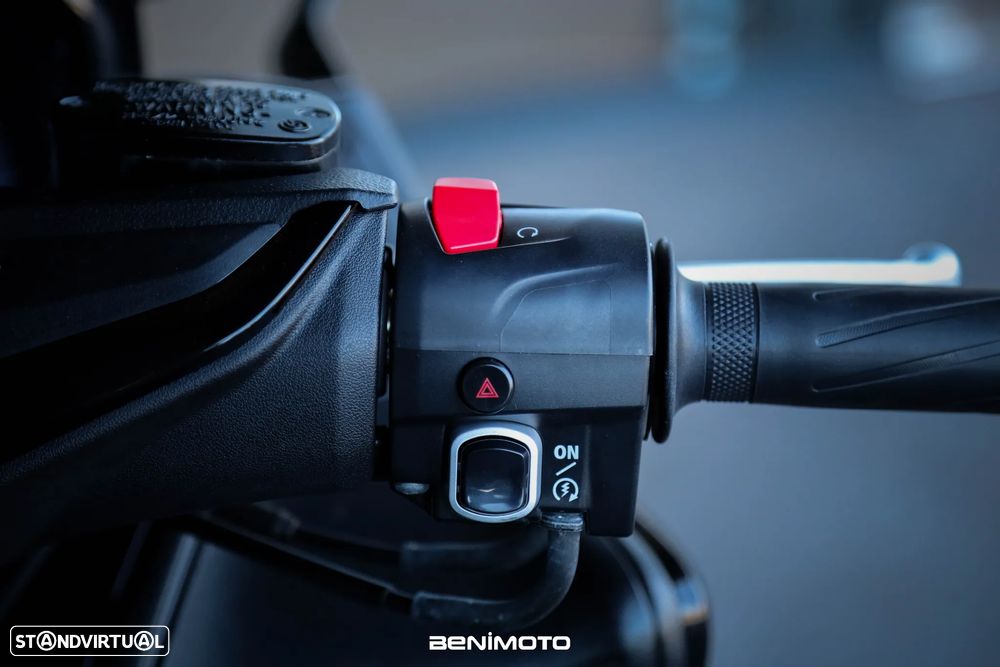 Yamaha TMAX 530 - 11