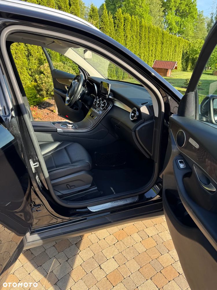 Mercedes-Benz GLC 220 d 4-Matic - 24