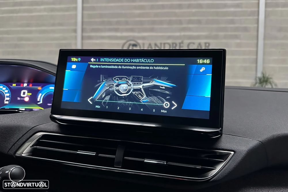 Peugeot 3008 1.6 Hybrid Allure e-EAT8 - 24