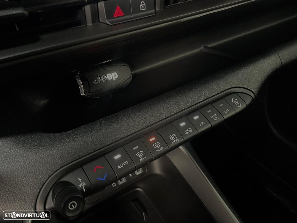 Jeep Avenger 1.2 GSE T3 Altitude - 23