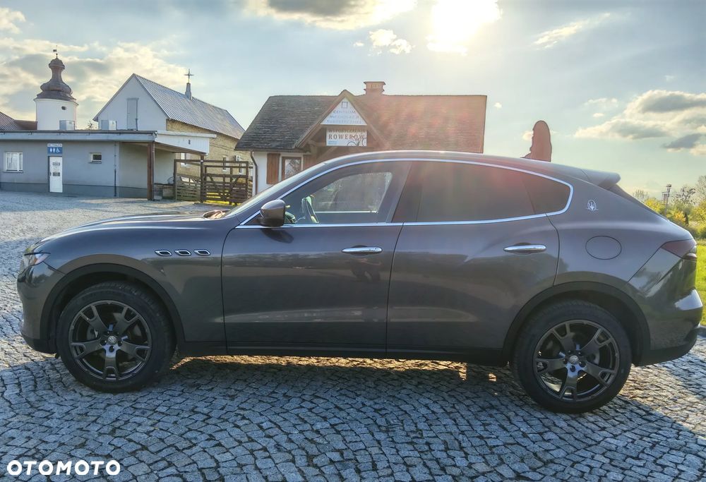 Maserati Levante - 3