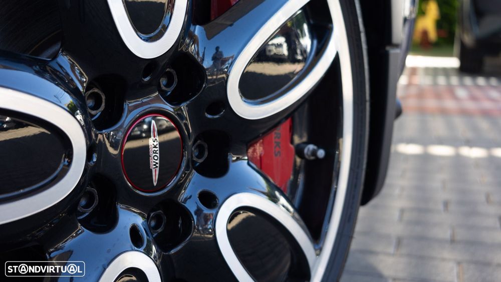 MINI Cabrio John Cooper Works Auto Desportiva - 14