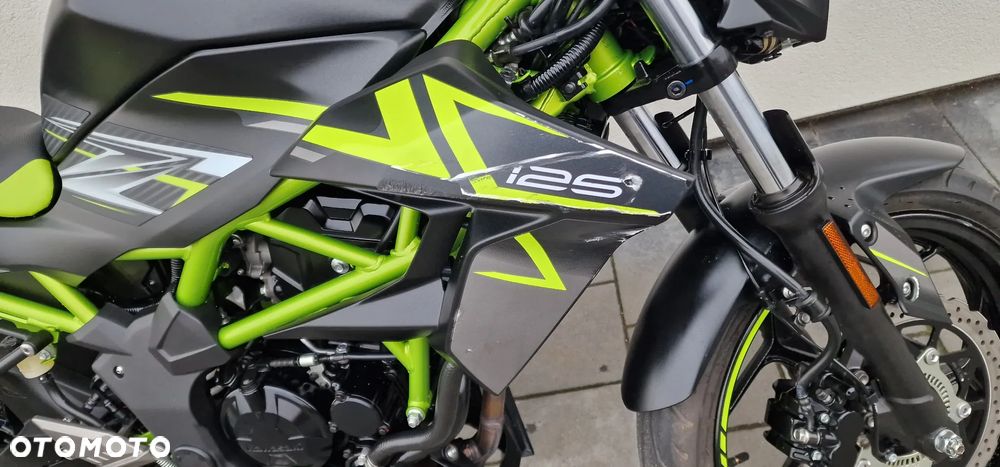 Kawasaki Z - 15