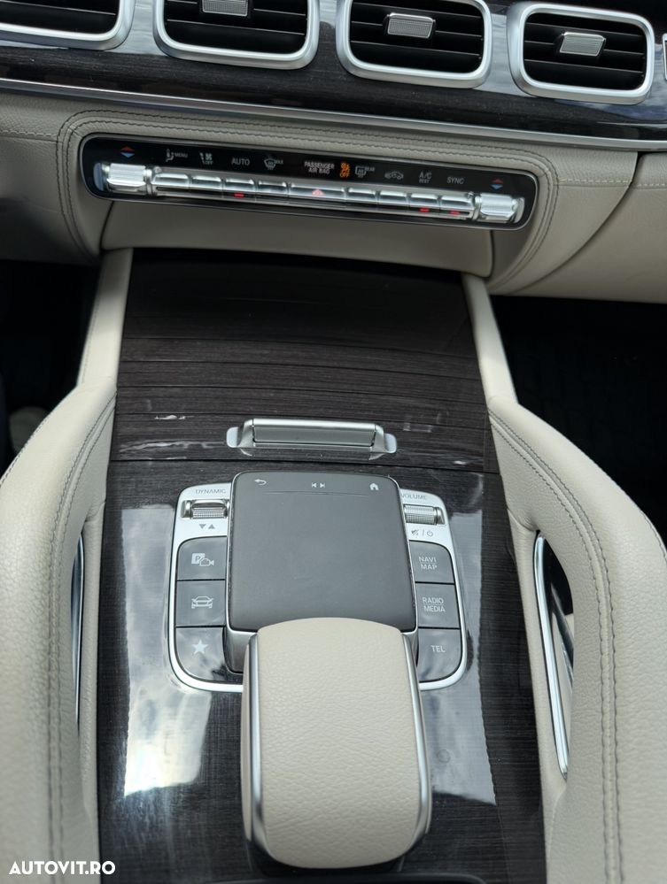 Mercedes-Benz GLE 300 d 4MATIC - 12