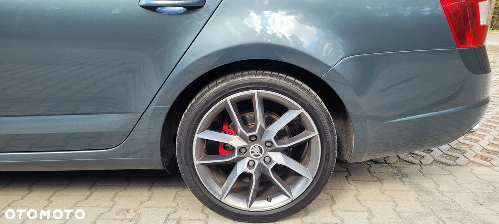 Skoda Octavia 2.0 TDI (Green tec) RS - 11