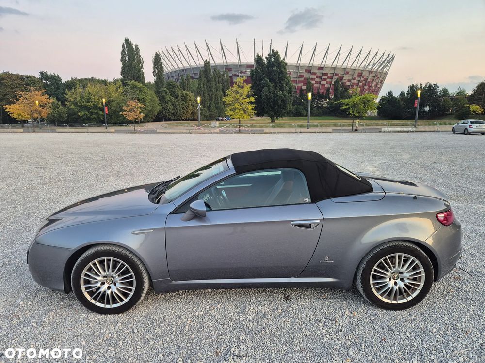 Alfa Romeo Spider 2.4JTDM - 10