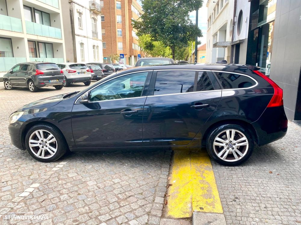 Volvo V60 1.6 D2 Drive Momentum Start/Stop - 8
