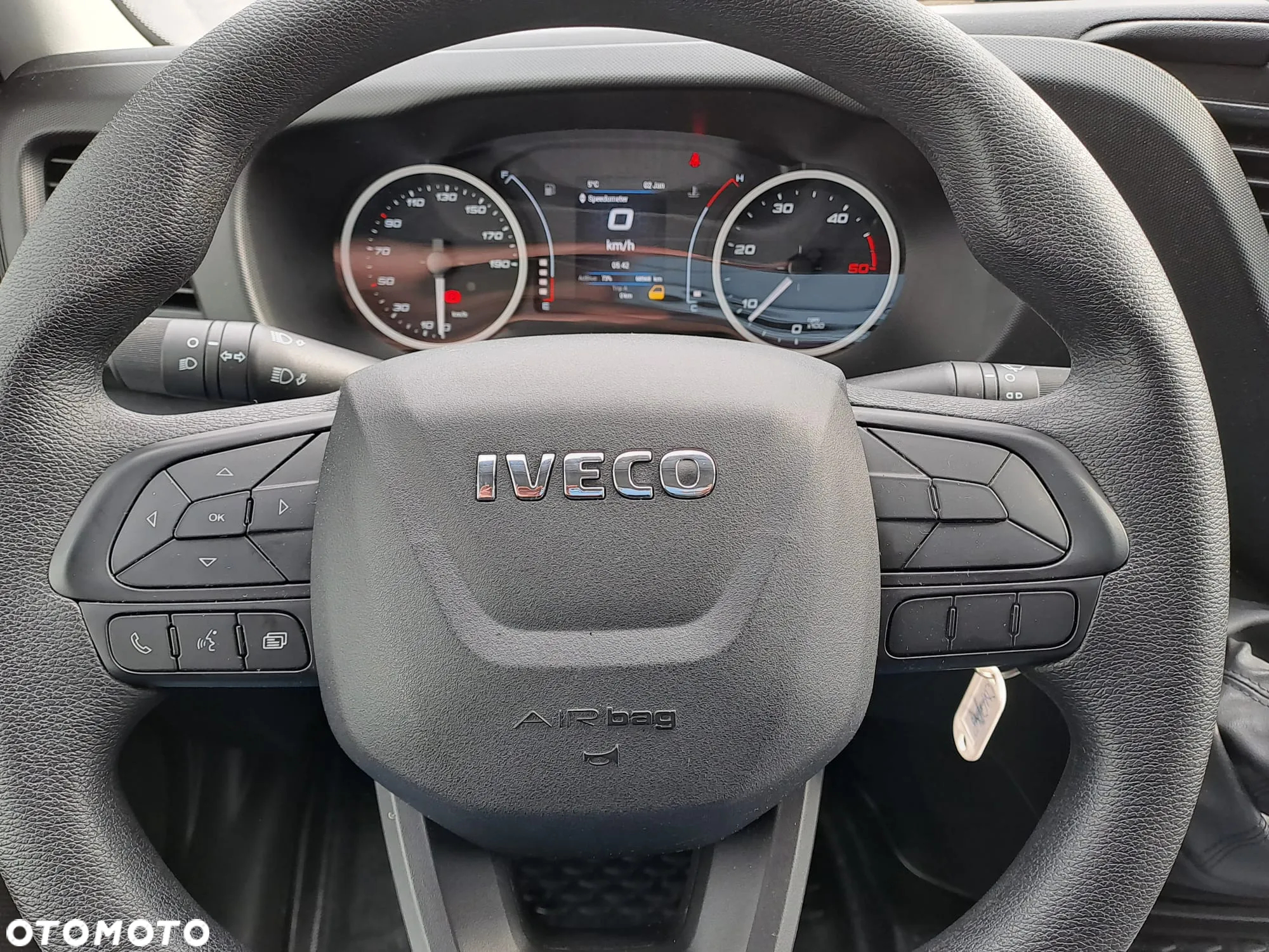 Iveco 35C16H  kontener + winda 750kg - 8