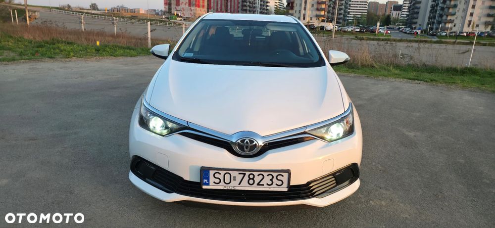 Toyota Auris 1.33 VVT-i Premium Comfort - 13