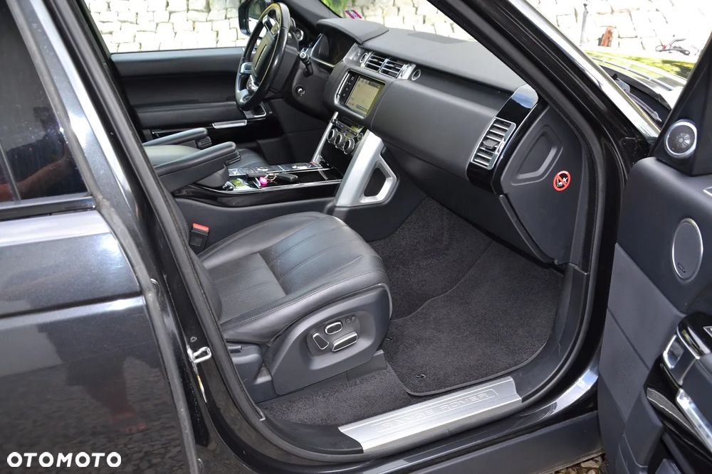 Land Rover Range Rover 4.4SD V8 LWB Vogue EU6 - 26