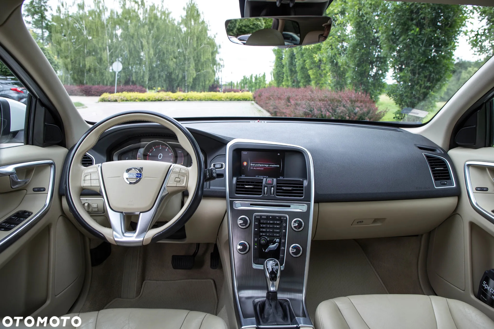 Volvo XC 60 T5 Drive-E Momentum - 8