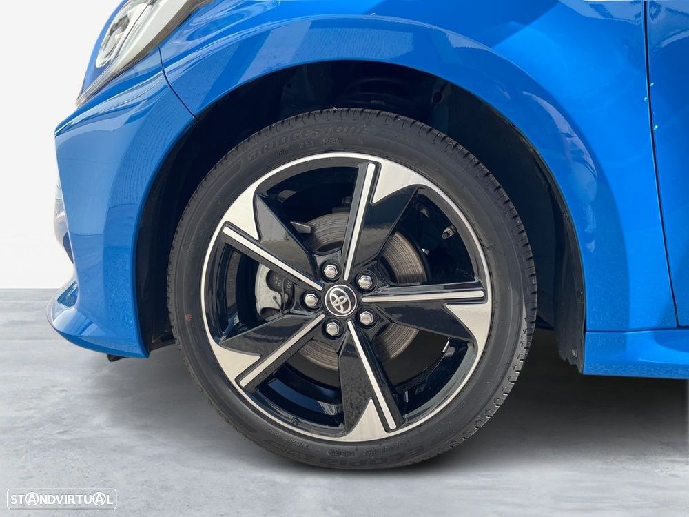 Toyota Yaris - 17