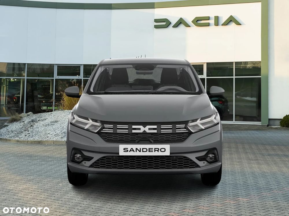 Dacia Sandero - 8
