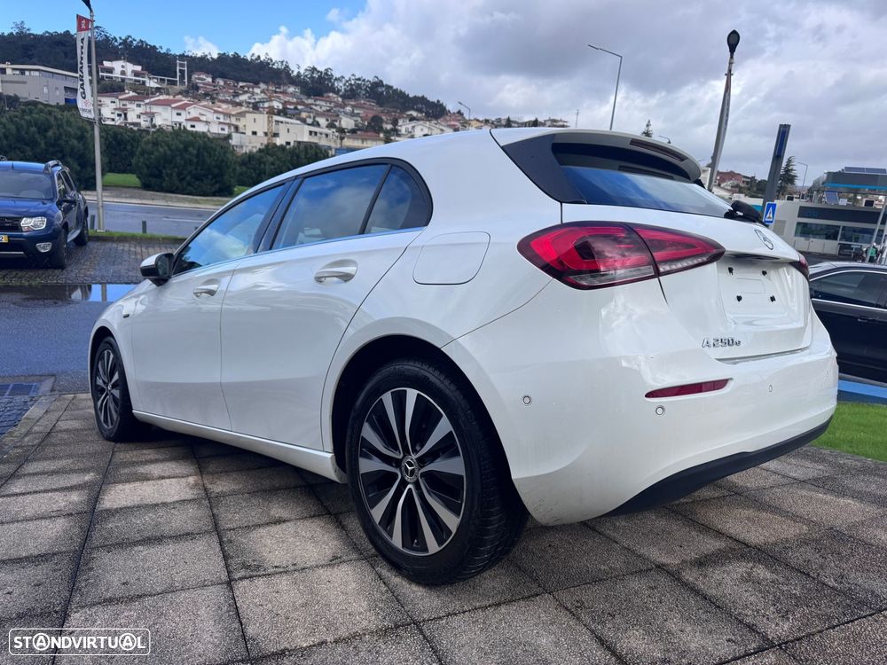 Mercedes-Benz A 250 e 8G-DCT Style - 6