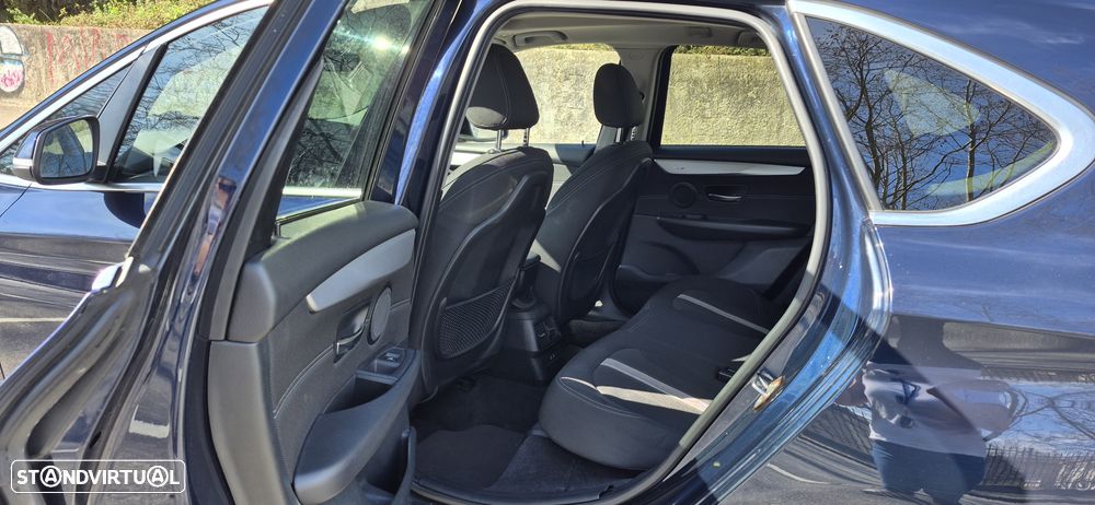 BMW 216 Active Tourer d Line Luxury Auto - 9