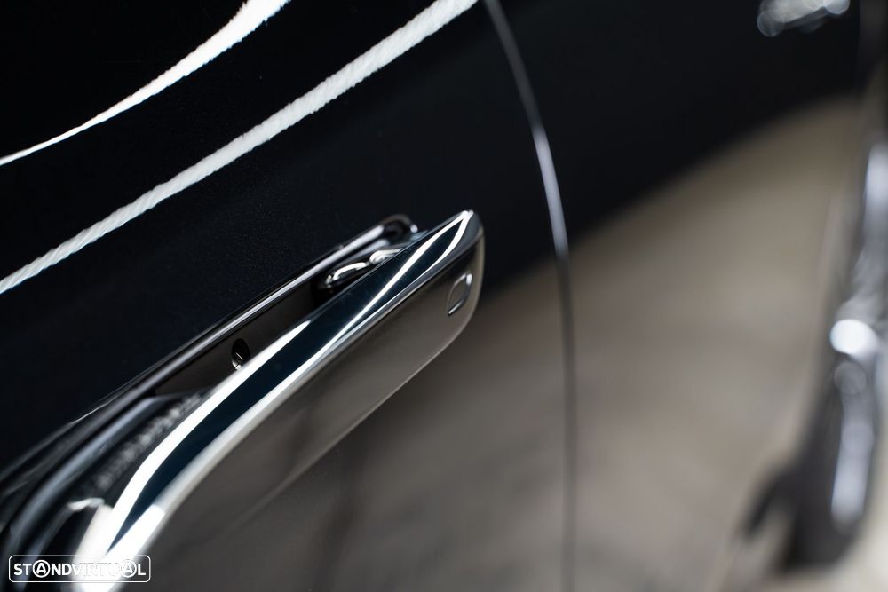 Mercedes-Benz E 300 e 4Matic AMG Line - 13