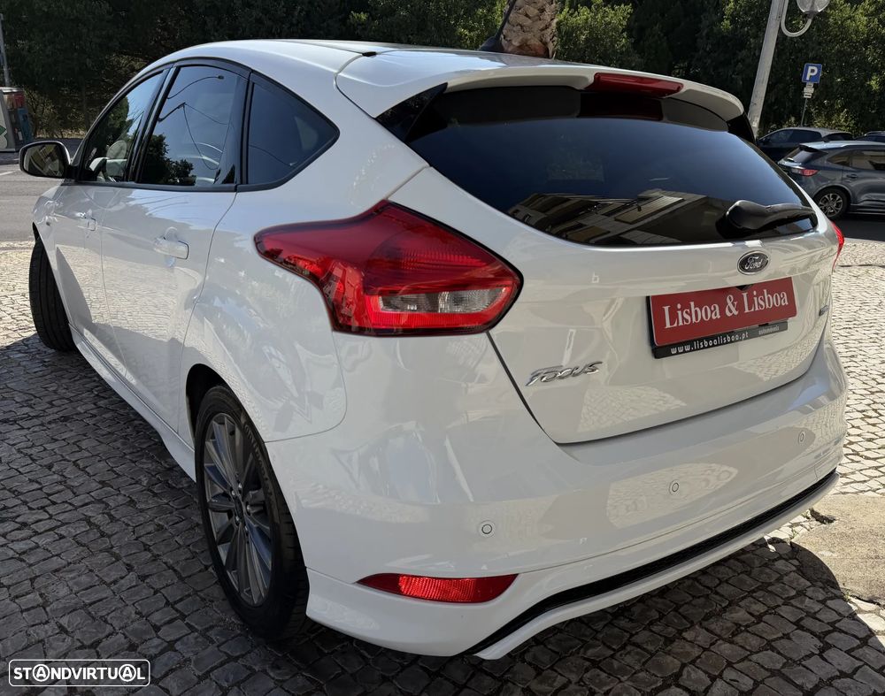 Ford Focus 1.5 TDCi ECOBlue ST-Line - 5