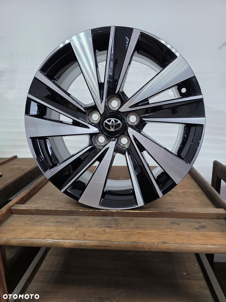 Nowe Oryginalne Felgi Toyota Avalon Avensis Corolla Lexus Es 17 Cali - 8