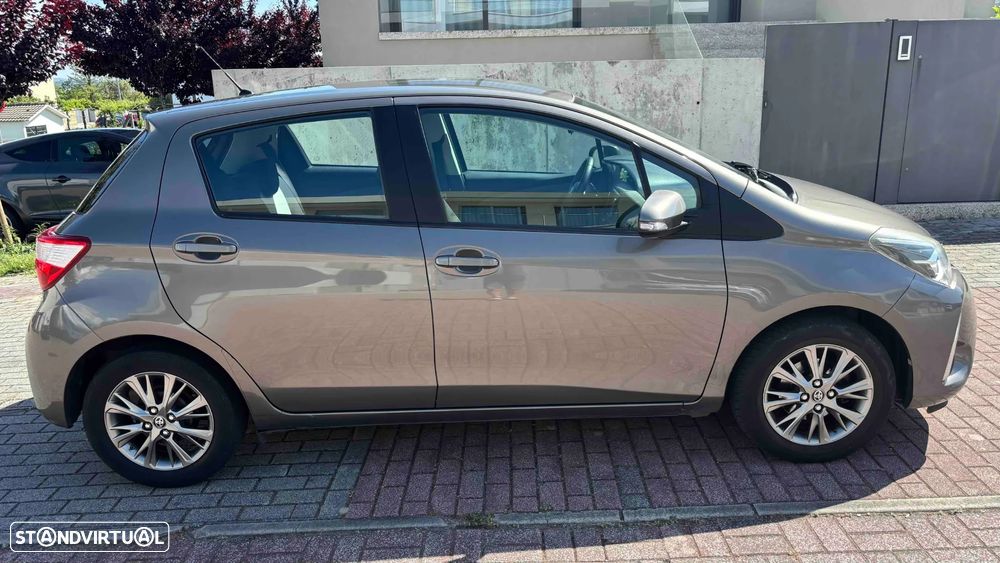 Toyota Yaris 1.0 VVT-i Comfort+P.Style - 5
