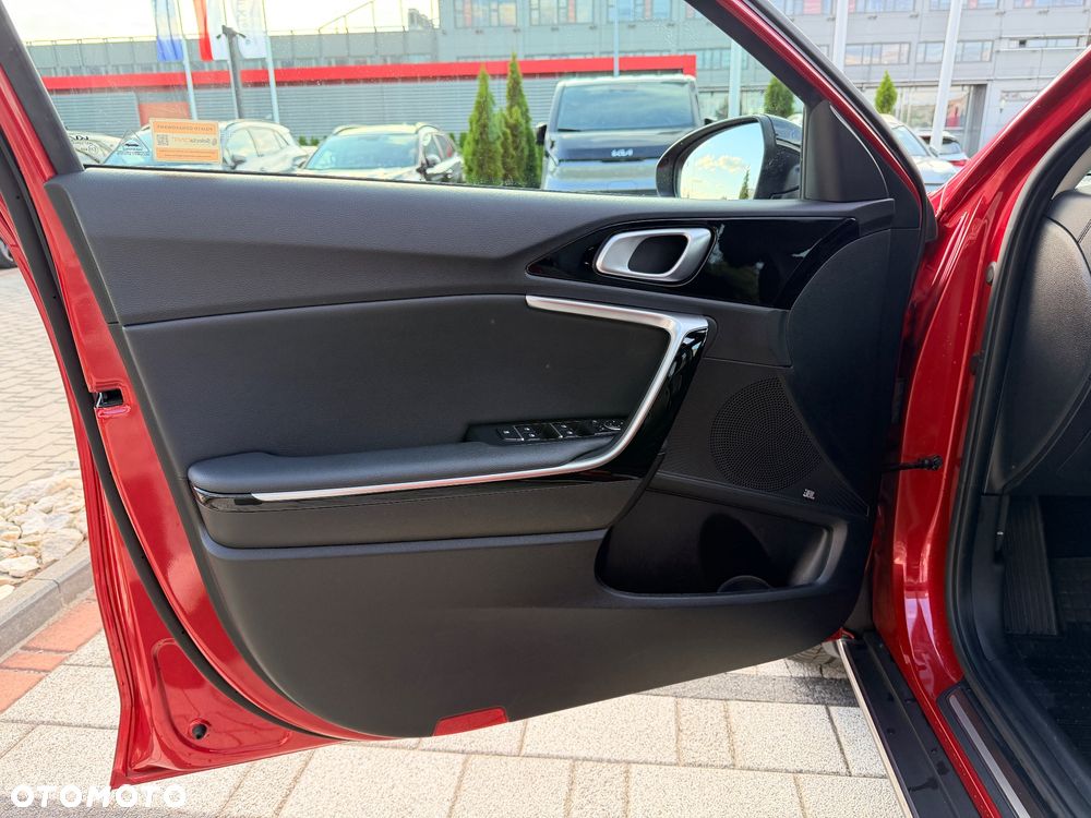 Kia XCeed 1.5 T-GDI L Business Line DCT - 26