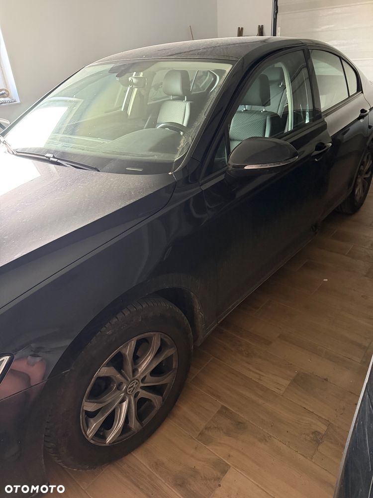 Volkswagen Passat 2.0 TDI BMT Trendline - 6
