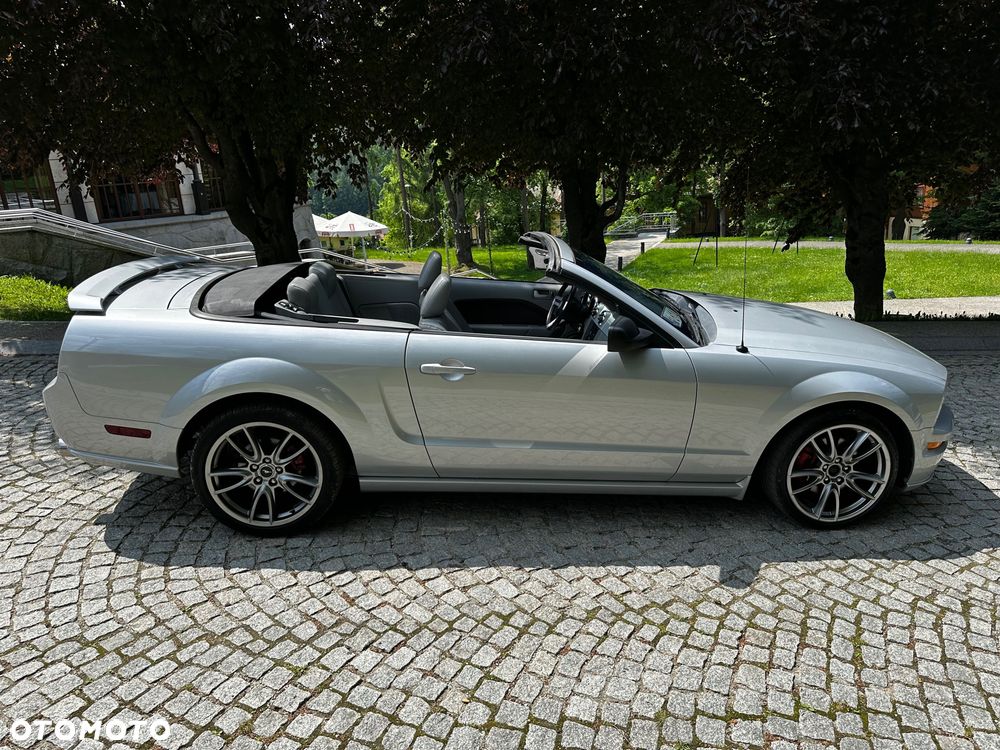 Ford Mustang - 3