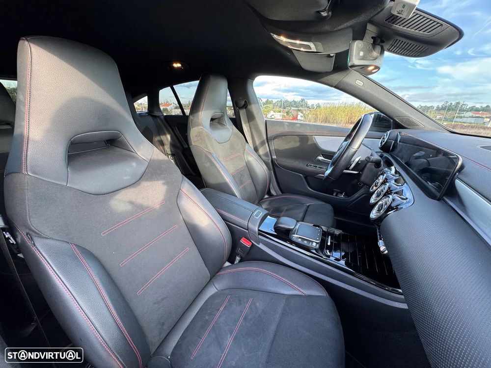 Mercedes-Benz CLA 250 e Shooting Brake AMG Line - 9
