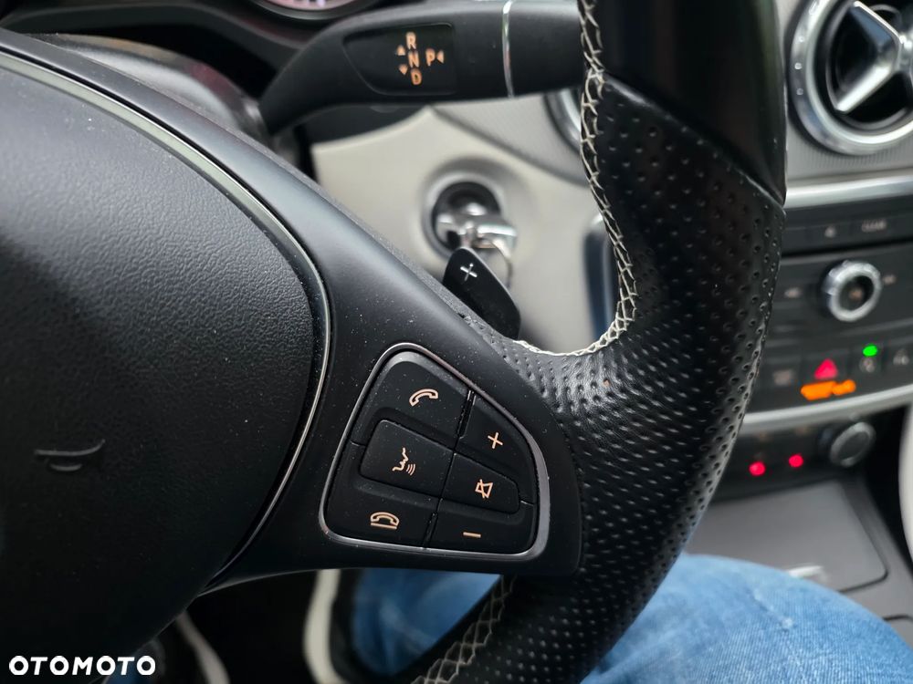 Mercedes-Benz GLA 200 (CDI) d 4Matic 7G-DCT AMG Line - 30
