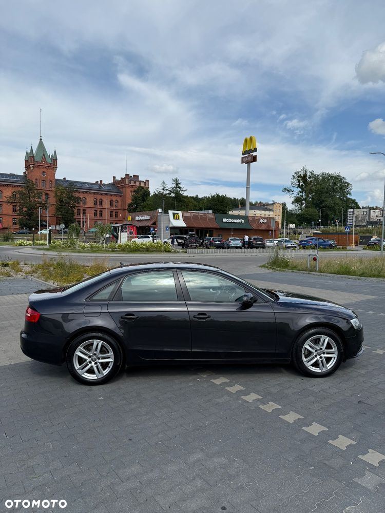 Audi A4 2.0 TDI - 9