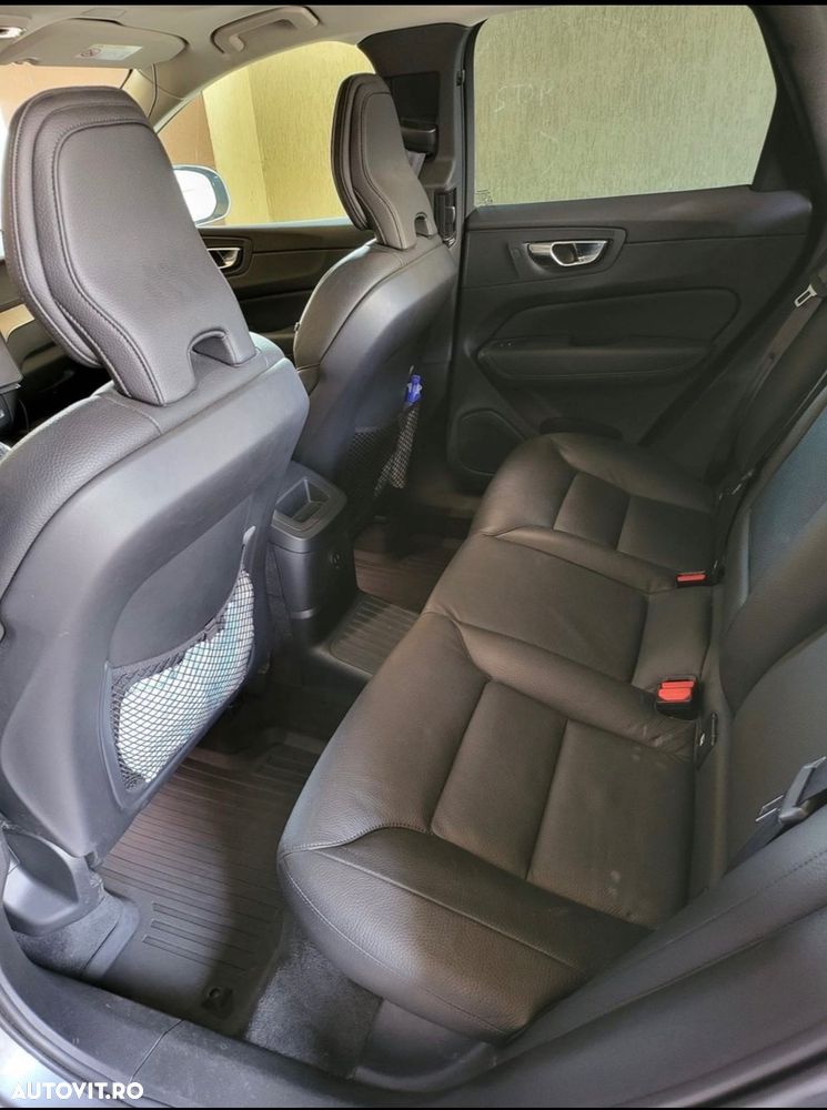 Volvo XC 60 T8 Twin Engine AWD Inscription - 11