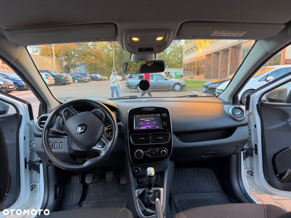 Renault Clio - 8