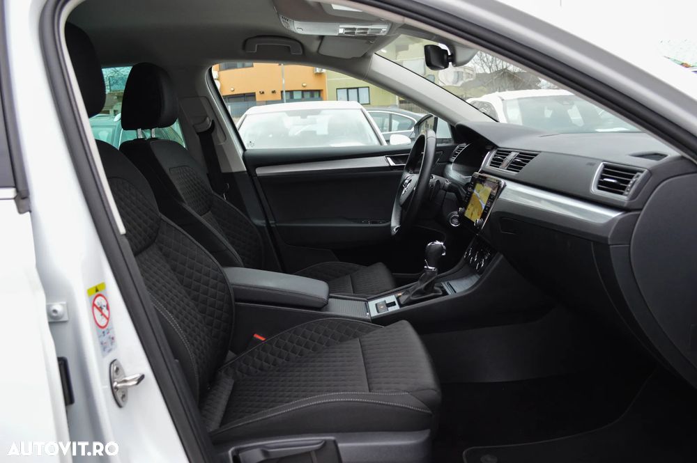 Skoda Superb 2.0 TDI DSG Essence - 20